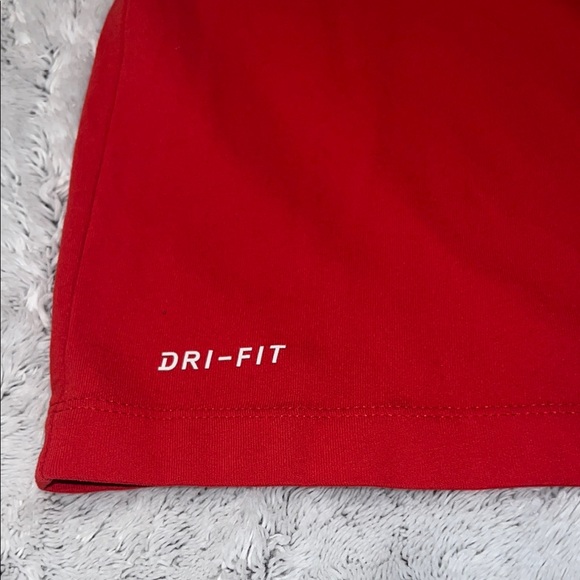 Nike Red Short Sleeve Tee with Number 15 - Picture 4 of 4